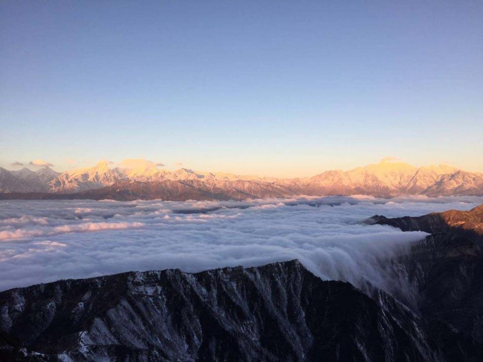 必驾理由:作为"中国最美的摄影平台",牛背山可以说是中国甚至整个