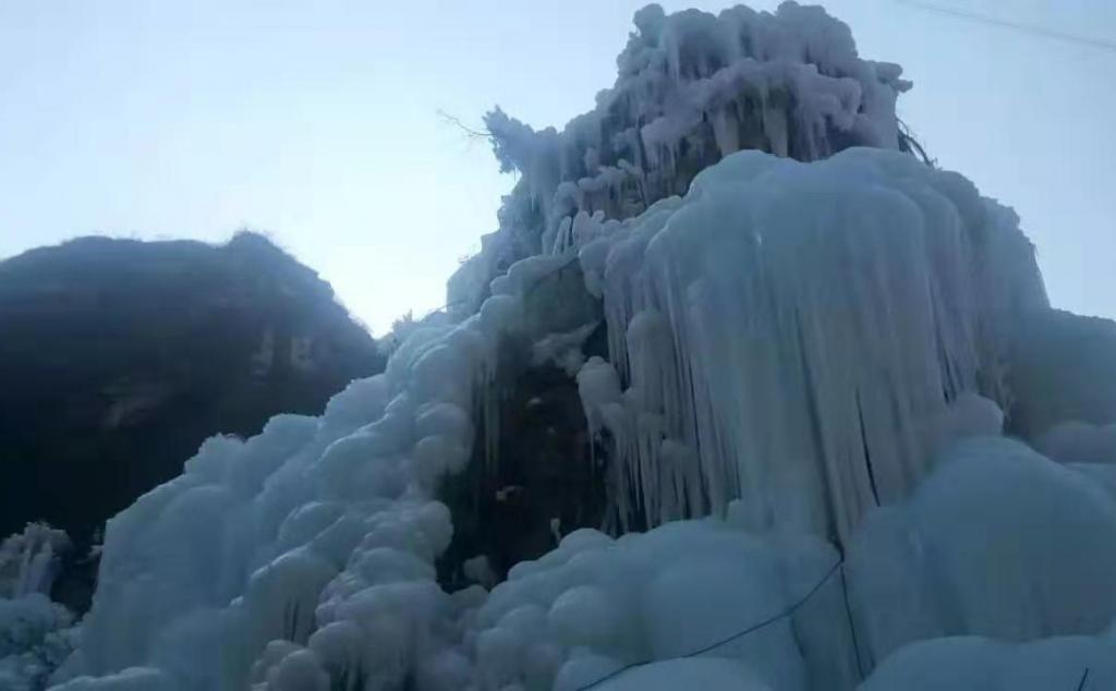 北京出发山西4日自驾游：鹊山湖、娲皇宫、红崖峡谷、常家庄园4日自驾游