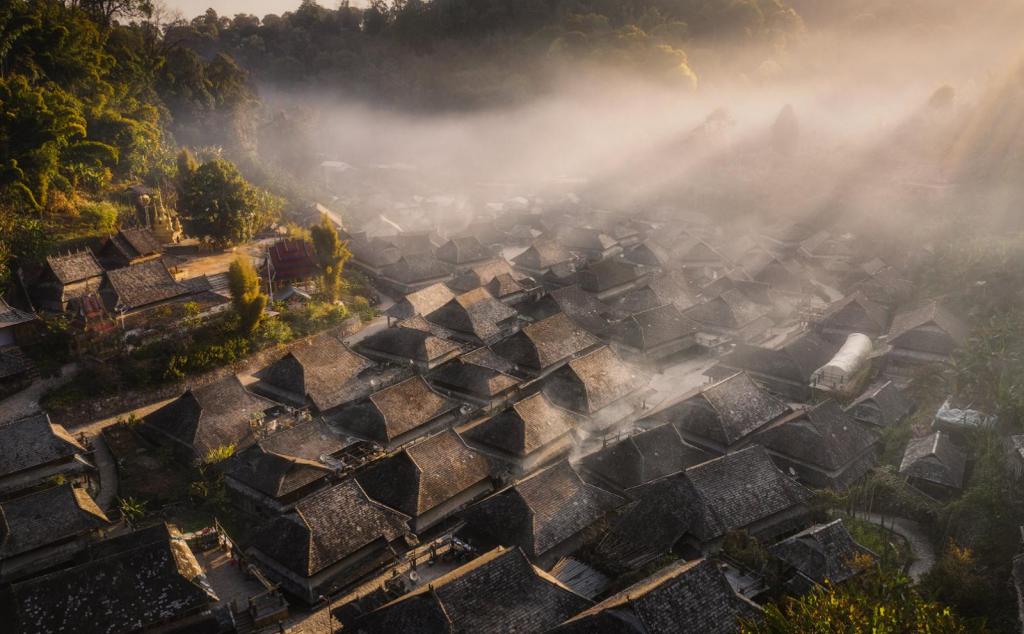 【云南·滇南】中缅公路·西双版纳·腾冲热海·德宏·瑞丽·史迪威公路·龙江梯田·民族风情10日深度落地自驾游