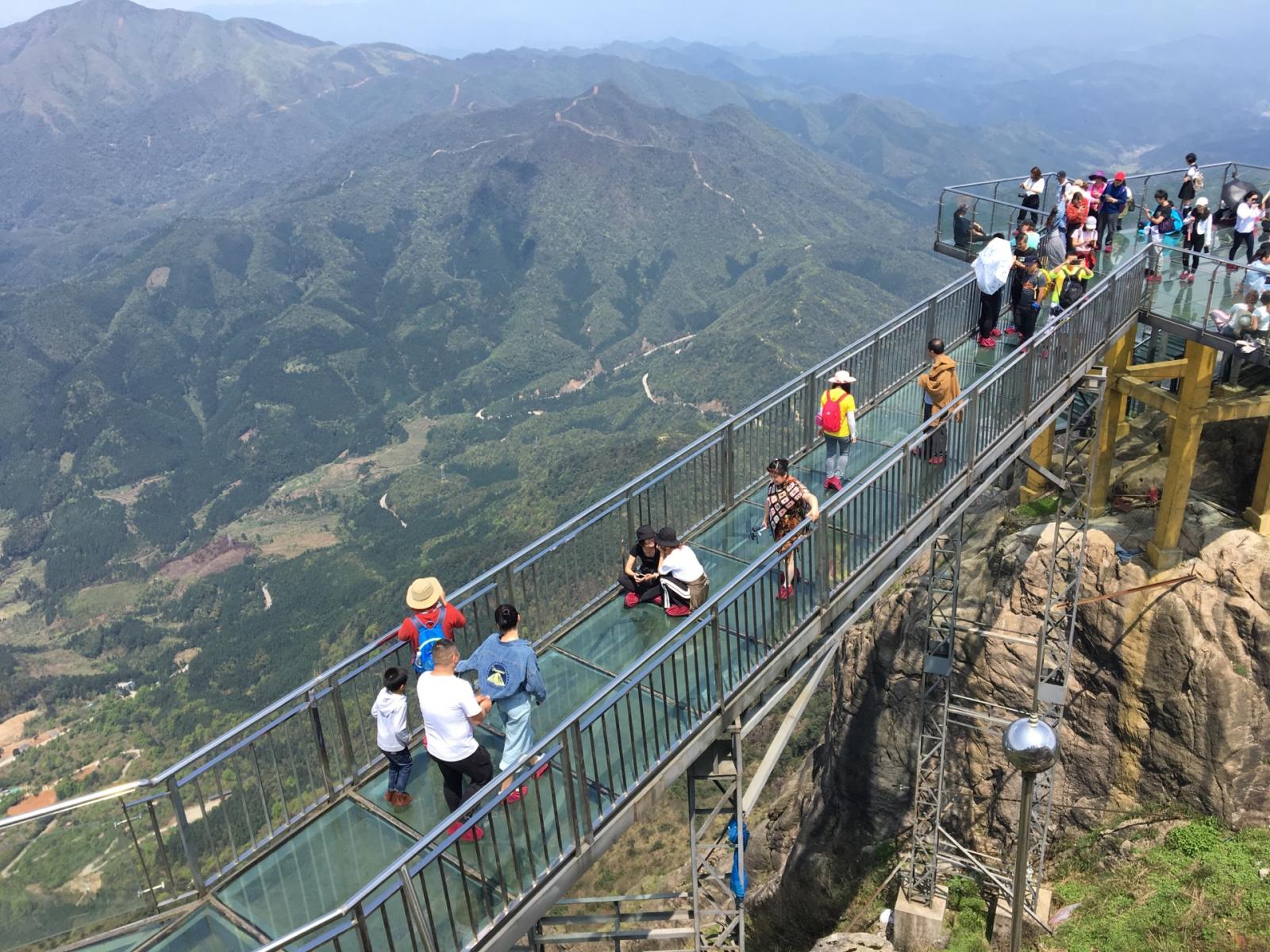 广州出发清远3日自驾游:阳山神峰关-连南瑶族-连山壮家民族风情体验之